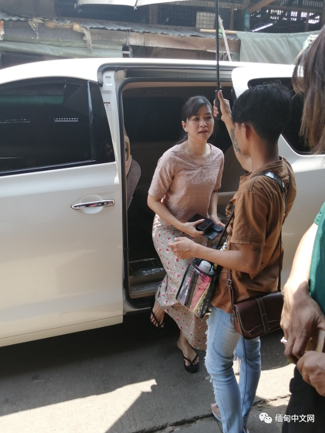 欧美帅气男人，欧美超帅男生（被关近一年后变络腮胡沧桑大叔图片）