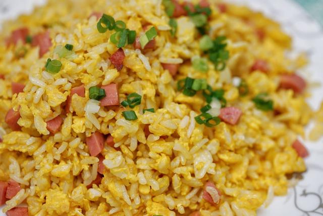 美的电饭煲预约时间怎么算，美的电饭煲预约时间怎么计算（单价近三千的电饭煲果然暗藏玄机）