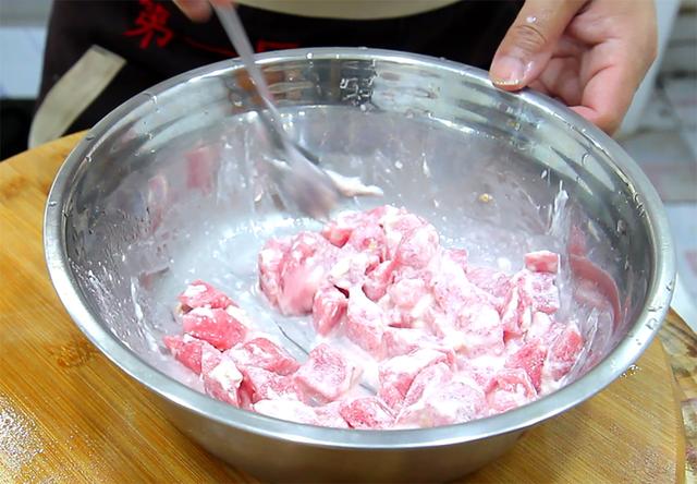 立秋吃什么传统食物，立秋吃什么传统食（老人说“立秋吃4宝）