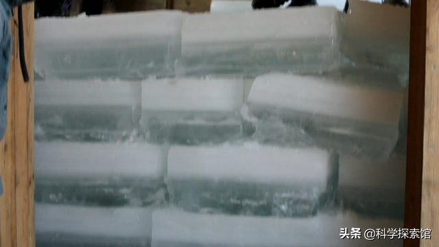 冰块如何保存不化，冰块储存怎样不结块（夏天的冰块是如何制作和保存的）