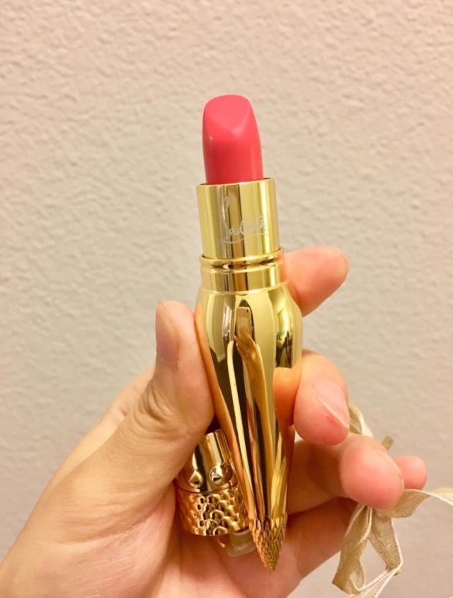 tf口红哪个颜色好看 tf口红最火色号排名，tf口红哪个颜色好看（显白又减龄的口红色号推荐）