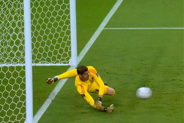 越位是什么意思，篮球越位是什么意思（足球比赛中最复杂的一条规则）