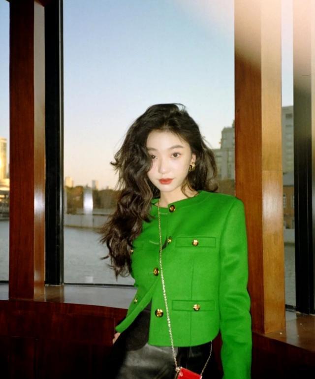 男生怎么让头发蓬松不塌陷，男生吹蓬松发型教学（易梦玲蓬松发型YYDS）