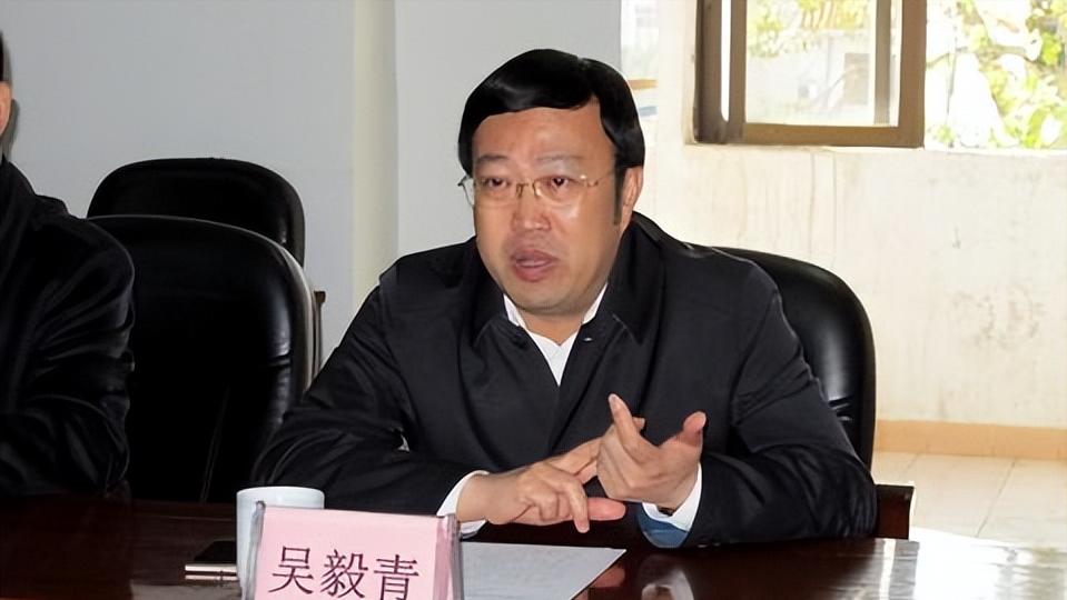 5月5日反腐动向:3名厅官被查;多地发布警示案例曝光腐败细节-图2