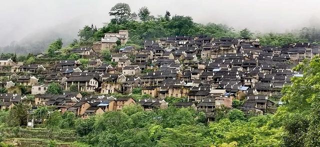 广东旅游必去十大景点，广东旅游必去的十大景点有哪些（广东最值得去的十大景点）