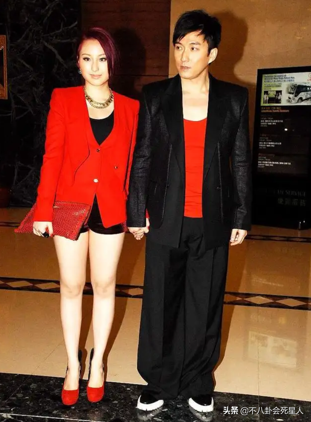 对自己简短的励志谈话，对自己简短的励志谈话稿（TVB小生也老得快）