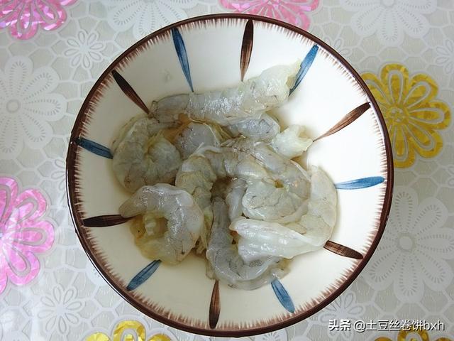基围虾怎么做好吃，新鲜基围虾怎么做好吃（多给孩子吃这菜）