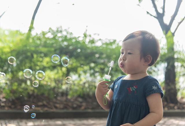儿童泡泡水怎么调配，科学小实验，自制泡泡水