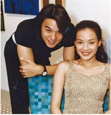 8位导演背后的女人：有人养老公6年，有人45岁没孩子也幸福