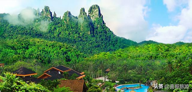 海南旅游必去十大景点，海南旅游景点介绍（海南岛旅游景点有哪些）
