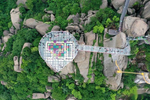 2022年情人节多少号 适合去哪里玩，2022年情人节多少号（2022年情人节打卡圣地）