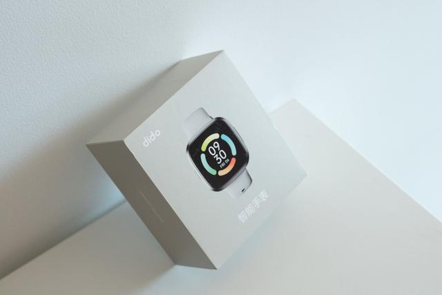 罗能g28智能手表app下载，罗能g28智能手表怎么调时间（G28心电血压智能手表）