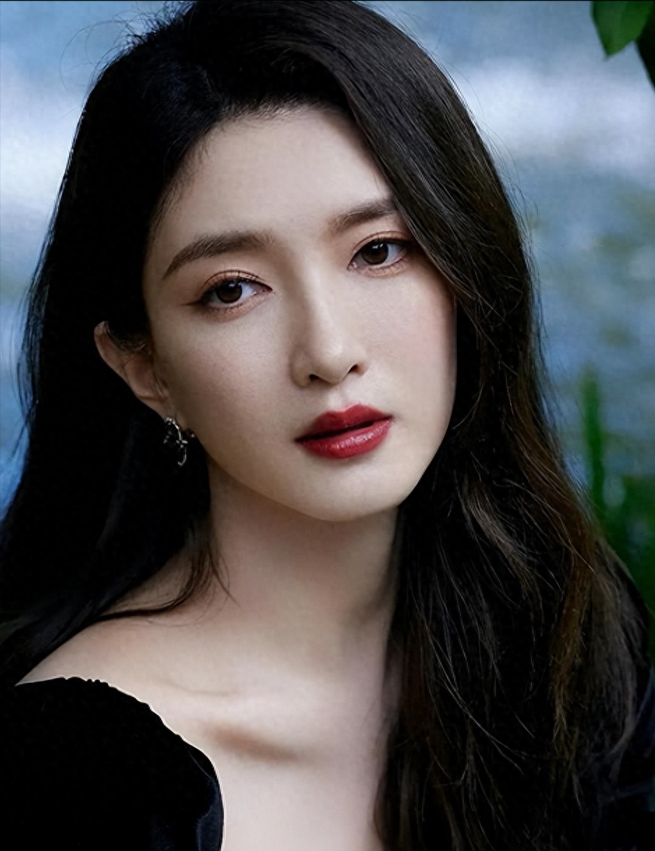 女孩聪明才华横溢的名字(名字好听的5位女星 乐宝宝贝
