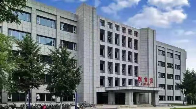 首都医科大学排名，首都医科大学排名全国第几位（北京这所大学很“尴尬”）
