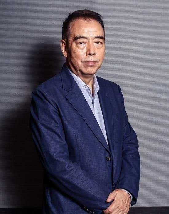 陈雨昂是陈红亲生的吗，陈红儿子陈雨昂（他为何转身就娶小16岁的陈红）