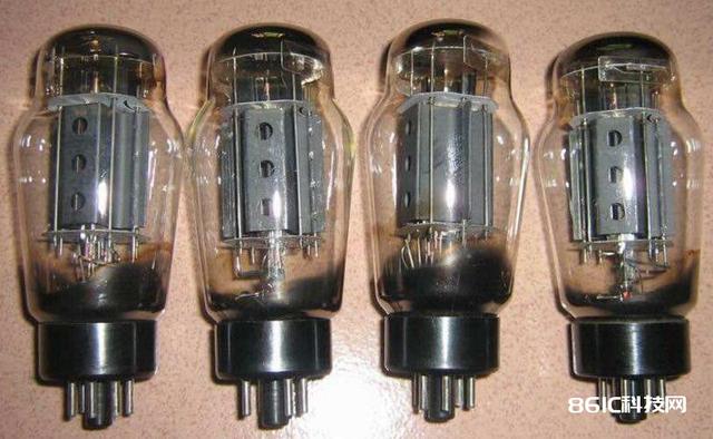 手机最早是谁发明的，手机最早是谁发明的人（<197>——美国三位科学家发明晶体管）