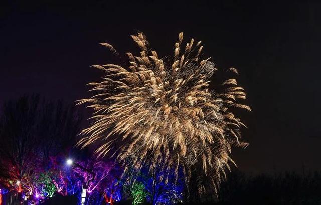 元宵节有哪些风俗，元宵有哪些风俗（“正月十五”为什么称“元宵节”）