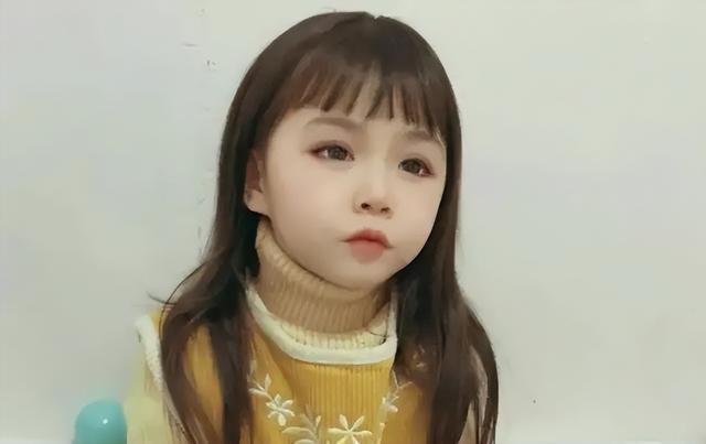 蓝妮妮是歌舞伎面谱综合征，歌舞伎综合症宝宝照片（大眼睛、尖下巴、精灵耳…长得太美也是一种病）