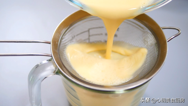 如何制作牛奶鸡蛋布丁，制作牛奶鸡蛋布丁的原理（教你在家自制焦糖布丁）