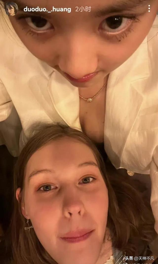 黄多多ins近照，17岁的黄多多变化大