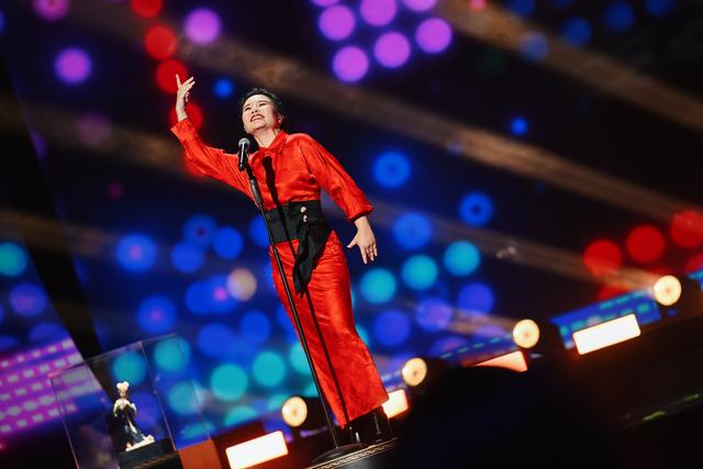 抖音怎么上传音乐，抖音怎么上传本地音乐（龚琳娜：在直播间教民歌）