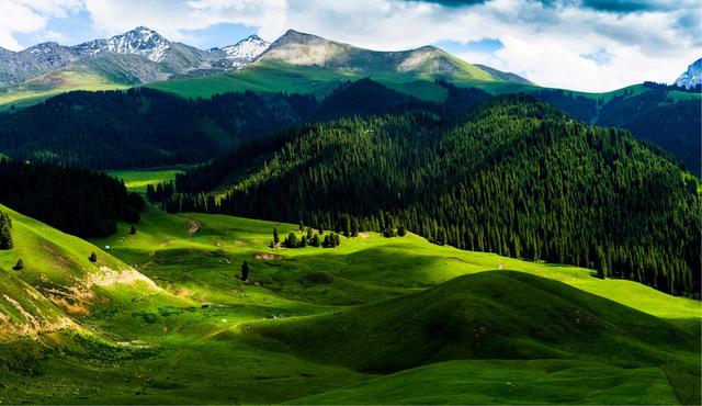 新疆日照时间多长，新疆日照时间长吗（新疆刷新了我的知识盲区）