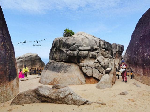 海南三亚这个4A级旅游景区，好多游客来打卡，否则就算白来三亚了
