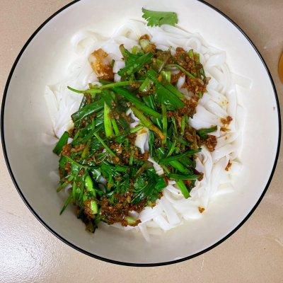 汤河粉怎么做好吃，河粉怎么做好吃汤河粉的家常做法（#我心中的冬日限定#捞河粉）