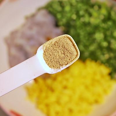 三鲜馅饺子怎么调馅，三鲜馅饺子的家常做法（鲜掉眉毛的三鲜馅儿饺子）