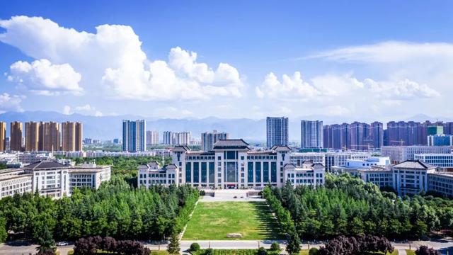 西安师范大学的具体位置,西安师范大学的具体位置在哪里(陕西师范大学