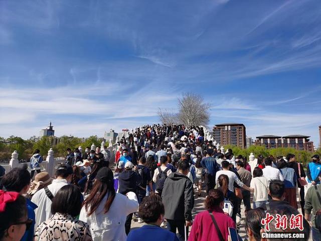 中国现在多少人口，中国有多少人了（世界人口将达80亿）