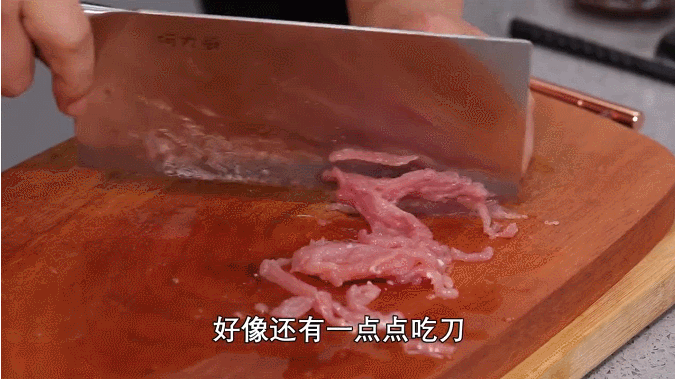 什么材质的菜板好，什么材质的砧板好（木质、竹制、塑料菜板...到底哪种材质好）